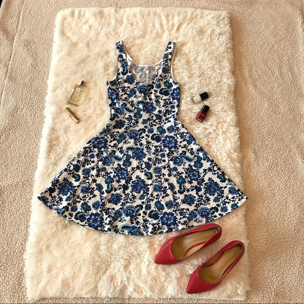 H&M blue and white dress